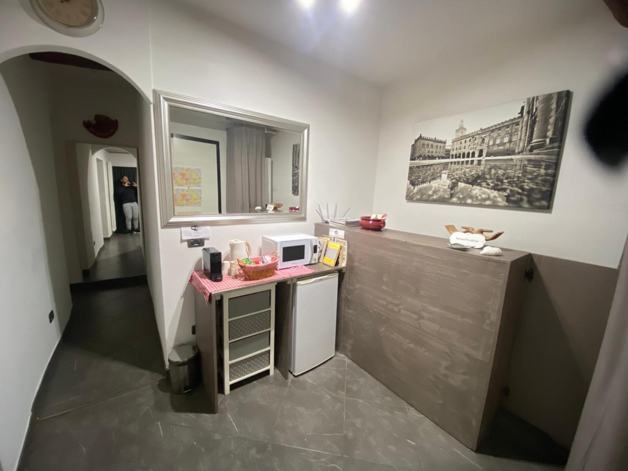 B&B And Home La Piazzetta Della Pioggia, Bologna